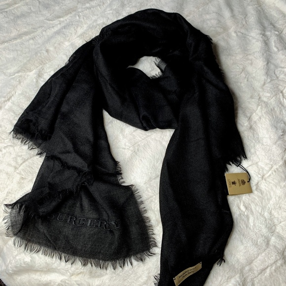burberry lightweight cashmere scarf
